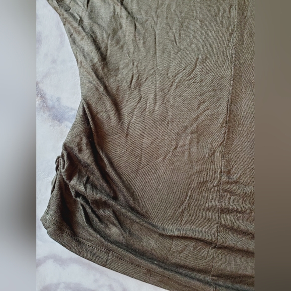 Shop Basic Cold Shoulder Top. NWOT - Picture 13 of 16